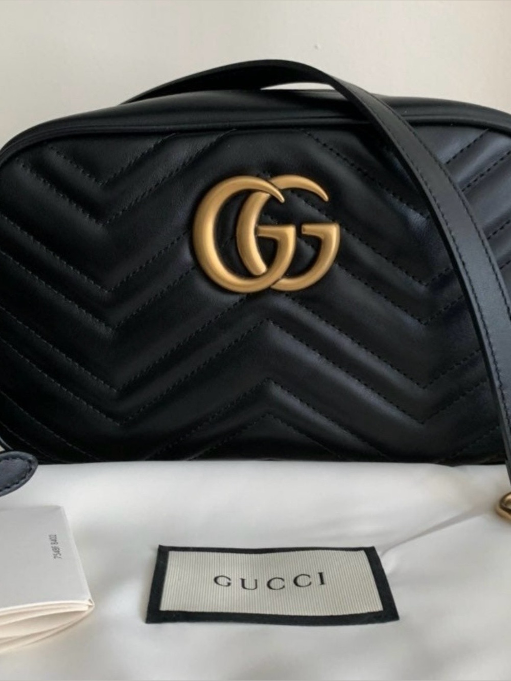 Gucci  GG Marmot Crossbody(Small)